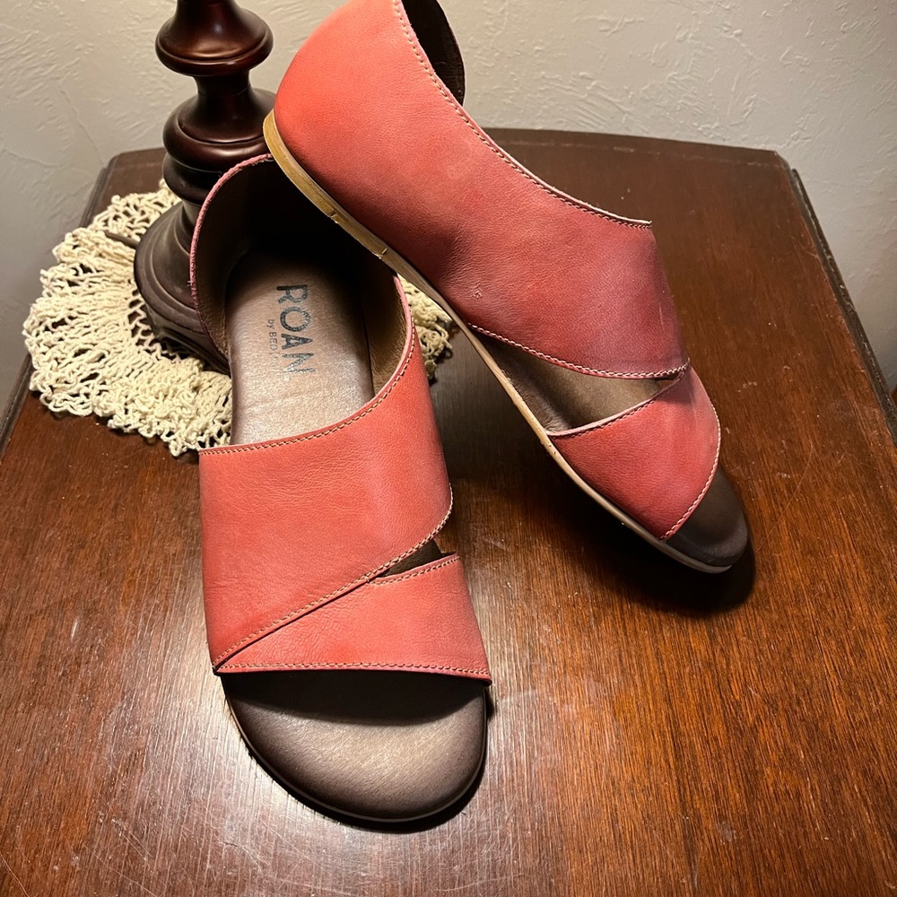 Roan by BedStu red flats